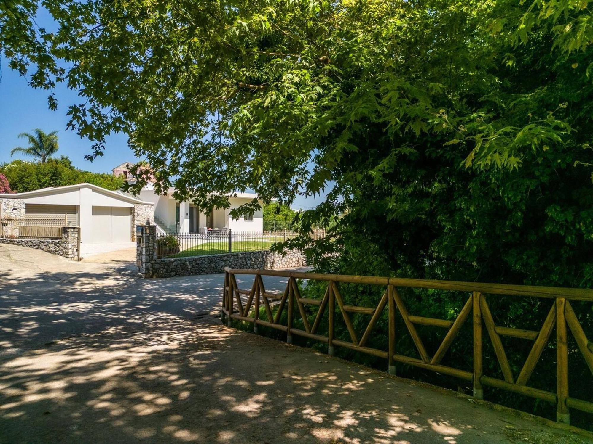 Villa Emily In Countryside 하니아 외부 사진